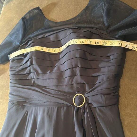 Women’s Navy Blue Pleated Chiffon Formal Dress Corset Back Sheer Sleeve Size 16W - Picture 11 of 12